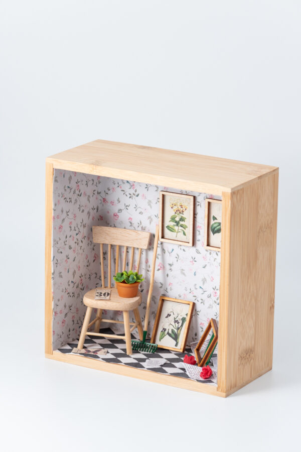 Miniature Gardening scene 1/12-Σκηνή κηπουρικής 1/12 - Image 2