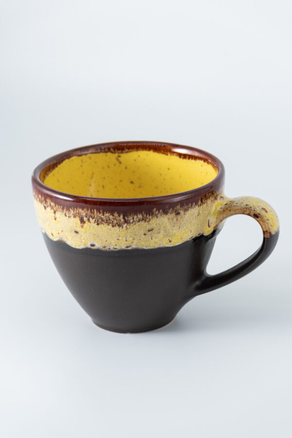 Yellow detail Ceramic mug - Image 3