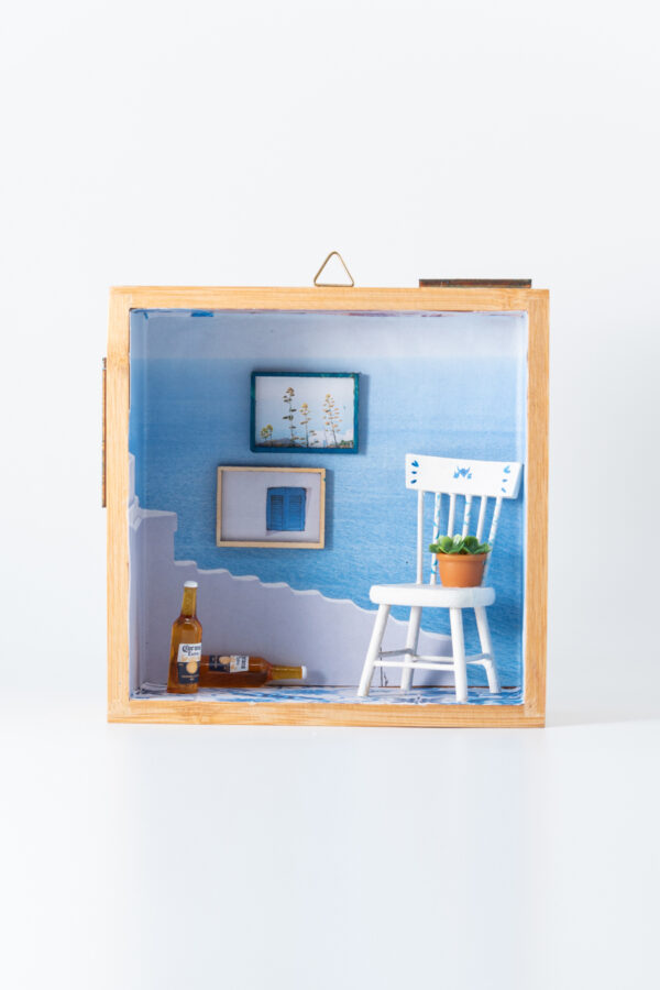 White and Blue in miniature 1/12-Λευκό και Μπλέ 1/12