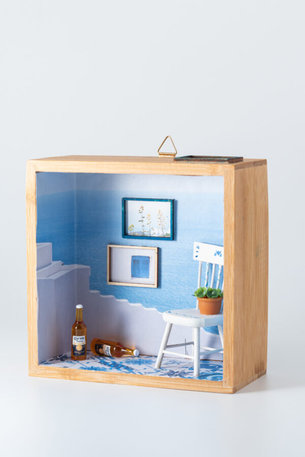 White and Blue in miniature 1/12-Λευκό και Μπλέ 1/12 - Image 3