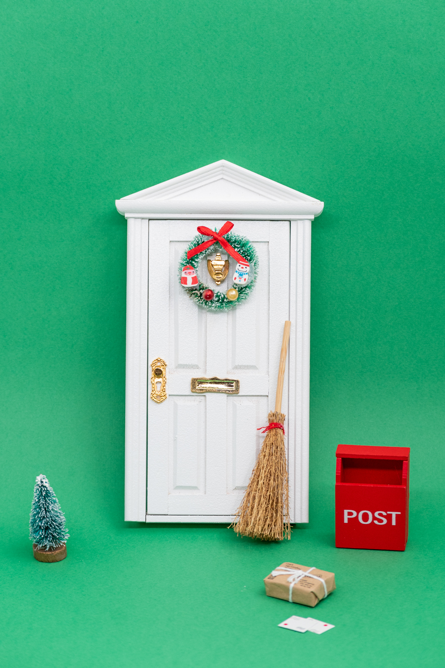 Santa Claus Miniature Christmas Door