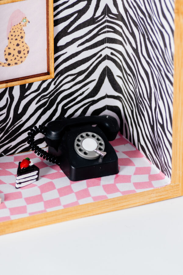 Mean Girls miniature corner 1/12 - Image 5